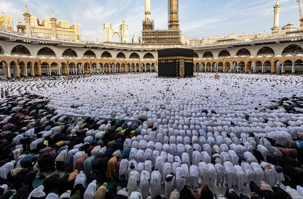 Keutamaan Shalat Jama'ah di Masjid